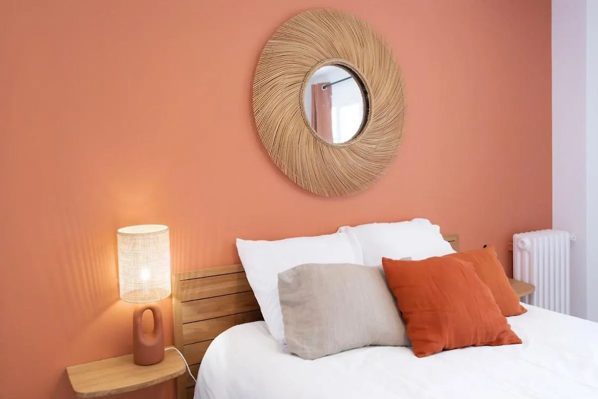 #41 Flat For 6, 3 Bdrs Parking Wifi 5Mins Walk Tram T1 Apartment Nice