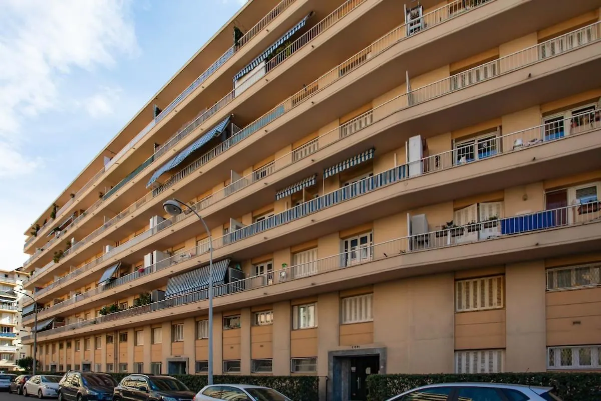 #41 Flat For 6, 3 Bdrs Parking Wifi 5Mins Walk Tram T1 Apartment Nice