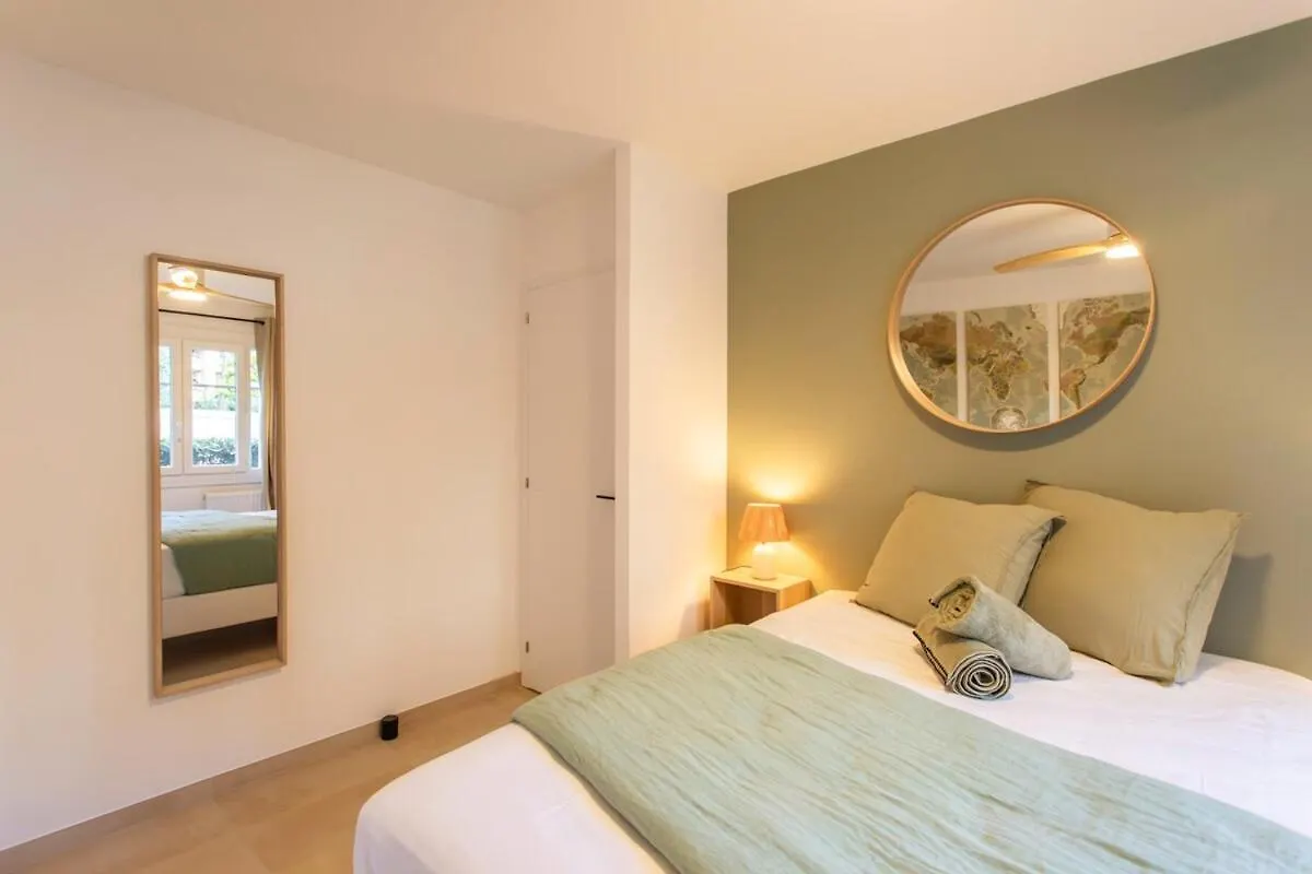 #41 Flat For 6, 3 Bdrs Parking Wifi 5Mins Walk Tram T1 Apartment Nice