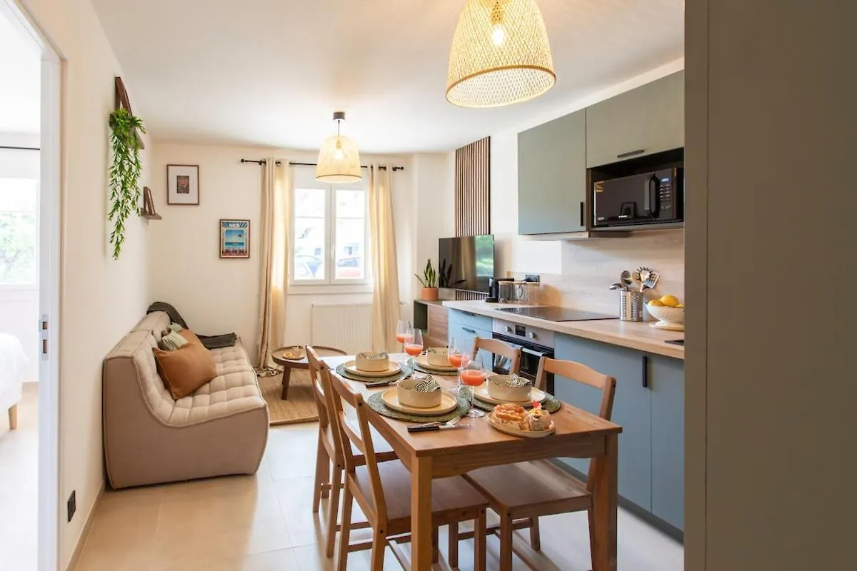 #41 Flat For 6, 3 Bdrs Parking Wifi 5Mins Walk Tram T1 Apartment Nice France