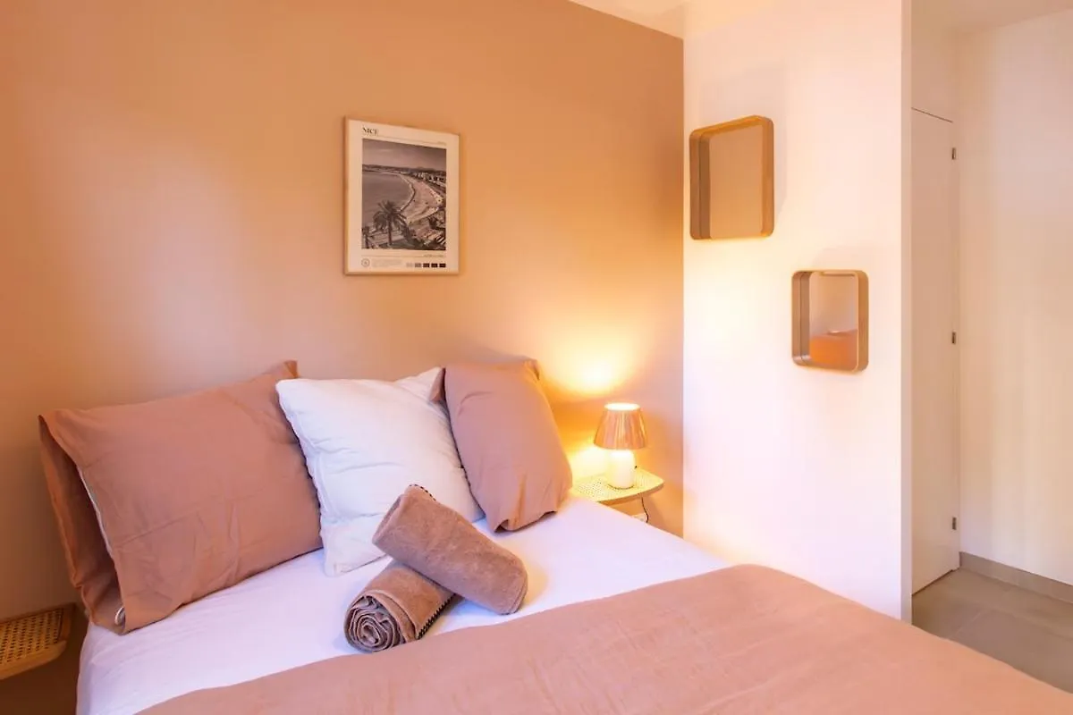 #41 Flat For 6, 3 Bdrs Parking Wifi 5Mins Walk Tram T1 Apartment Nice