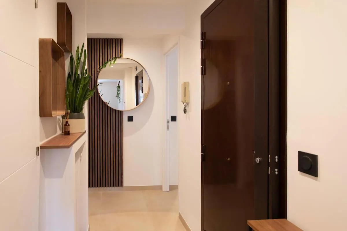 #41 Flat For 6, 3 Bdrs Parking Wifi 5Mins Walk Tram T1 Apartment Nice